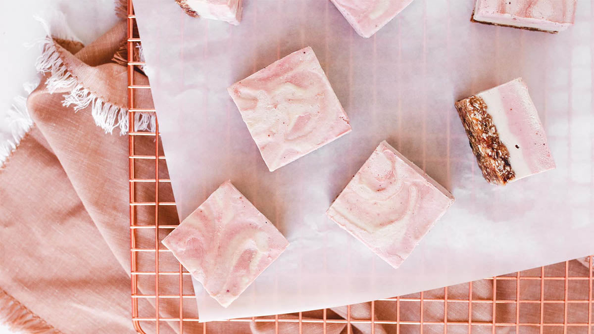 Berry Swirl Cheesecake Bars