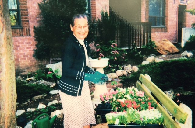 GoMacro Mother’s Day: Memories of Mother and the Simplicity of Spring