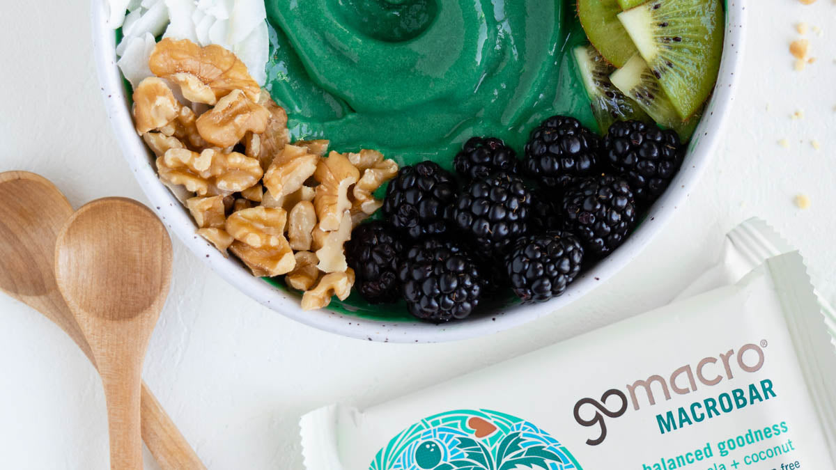 Tropical Coconut Smoothie Bowl