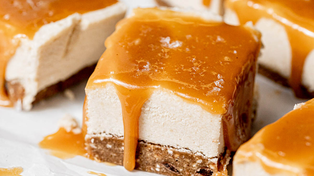 Vegan Salted Caramel Cheesecake Bars